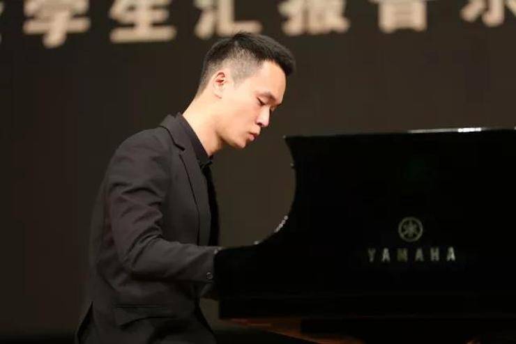 曼妙琴音，倾诉真挚的心声|2017EMC易倍亚洲音乐奖学金综合师范类院系全国汇报音乐会（第二。┰猜淠