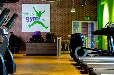 英国Simply Gym健身房采用EMC易倍CIS产品
